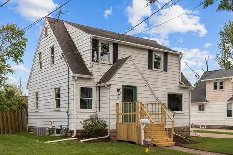 354 Oak St, Menasha, WI 54952
