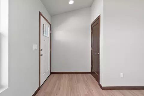 Entry Way - 542 Riverview Dr, Berlin, WI 54923 photo 1 of 2