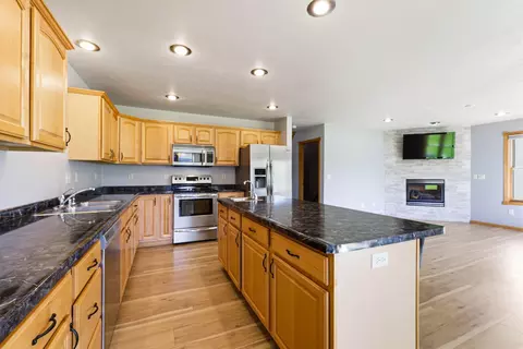 Kitchen - 4816 N Apple Rd, Appleton, WI 54913 photo 3 of 3