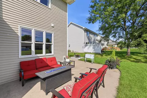 Exterior - 4816 N Apple Rd, Appleton, WI 54913 photo 5 of 8