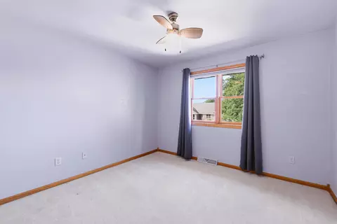 Bedroom - 4816 N Apple Rd, Appleton, WI 54913 photo 3 of 10