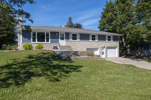 819 Giese St, Hortonville, WI 54944
