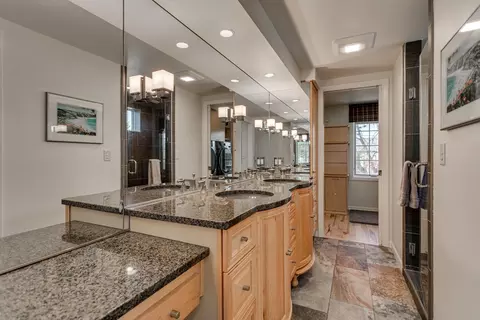 Bath - 1701 S Hillcrest Dr, Appleton, WI 54914 photo 2 of 4