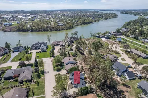View/Area - 1701 S Hillcrest Dr, Appleton, WI 54914 photo 2 of 3