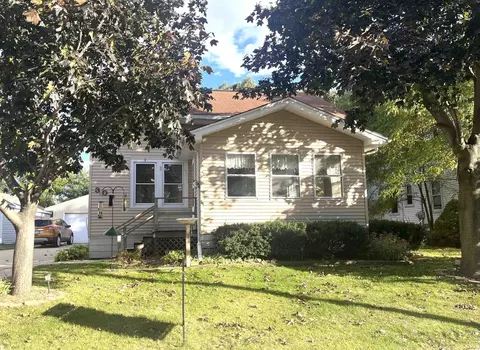 305 Victoria St, Green Bay, WI 54302