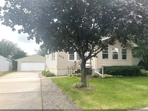 305 Victoria St, Green Bay, WI 54302