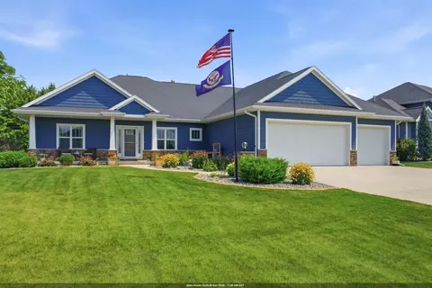 3487 Peppergrass Dr, Green Bay, WI 54311
