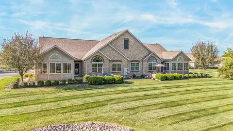 Exterior - 2303 E Sienna Way, Appleton, WI 54913 photo 1 of 3