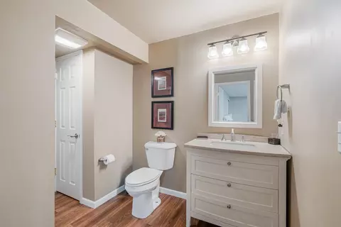 Bath - 2303 E Sienna Way, Appleton, WI 54913 photo 3 of 3