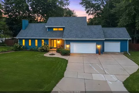 3003 Open Gate Trl, Green Bay, WI 54313