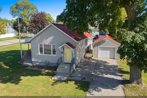 1571 Charles St, Green Bay, WI 54302