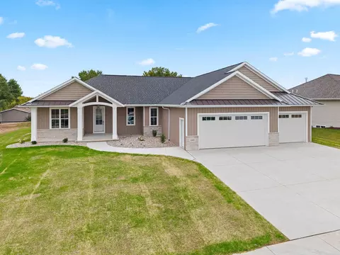 4405 Nature Rdg, Howard, WI 54313