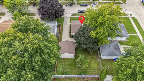 View/Area - 2124 S Fountain Ave, Appleton, WI 54915 photo 5 of 6