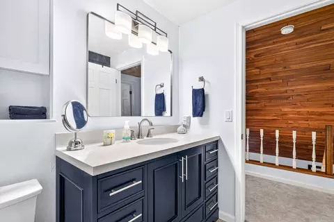 Bath - 3412 N Mariah Ln, Appleton, WI 54911 photo 3 of 6