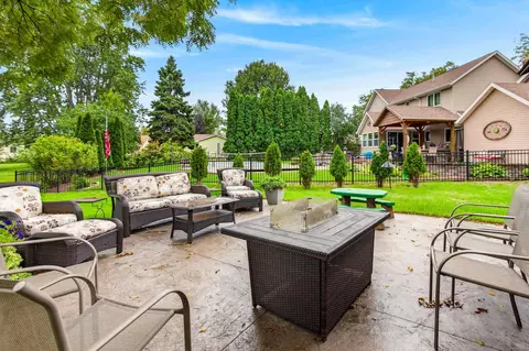Exterior - 3412 N Mariah Ln, Appleton, WI 54911 photo 6 of 8