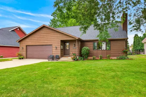 Exterior - 3412 N Mariah Ln, Appleton, WI 54911 photo 2 of 8