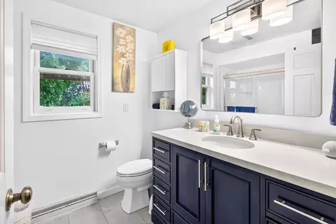 Bath - 3412 N Mariah Ln, Appleton, WI 54911 photo 1 of 6