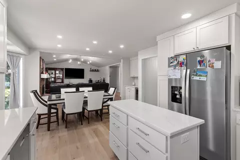 Kitchen - 3529 N Chappell Dr, Appleton, WI 54914 photo 5 of 5