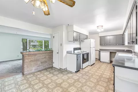 Kitchen - 3235 N Morrison St, Appleton, WI 54911 photo 3 of 4