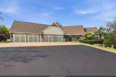w7575 Hoewisch Drive, Shiocton, WI 54170