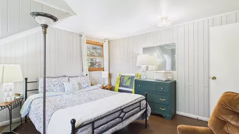 Bedroom - n7145 Beech Road, Shawano, WI 54166 photo 4 of 6
