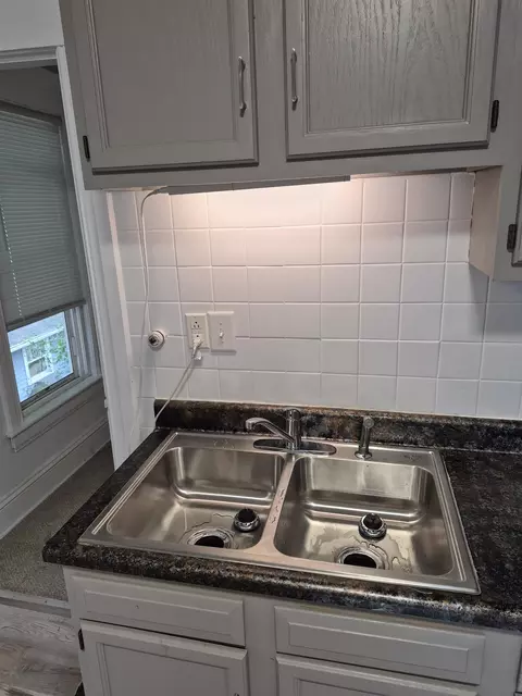 Kitchen - 815 N Appleton St, Appleton, WI 54911 photo 3 of 3