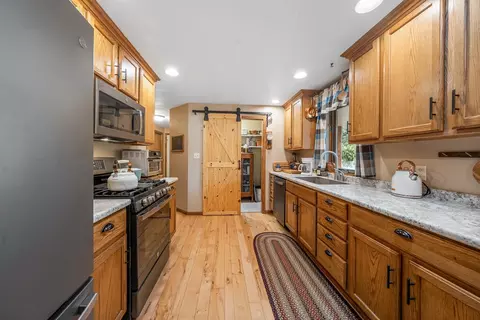 Kitchen - e2870 3rd Street, Casco, WI 54205 photo 4 of 6