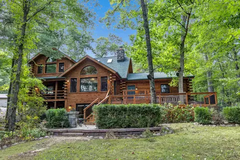 n1210 Spirit Island Road, Keshena, WI 54135