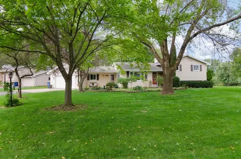 600 Harvard Dr, Neenah, WI 54956