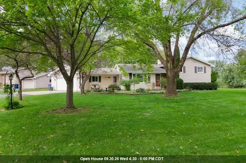 600 Harvard Dr, Neenah, WI 54956
