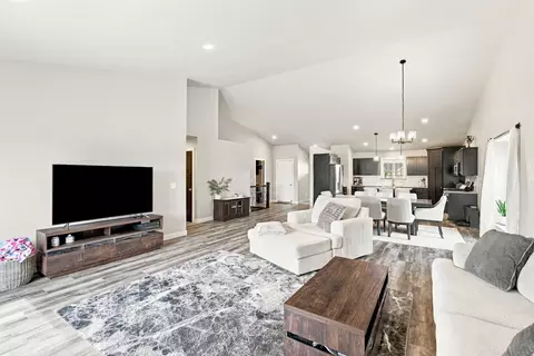 Living - 3455 E Rubyred Dr, Appleton, WI 54913 photo 3 of 4
