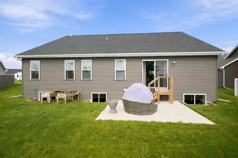 Exterior - 3455 E Rubyred Dr, Appleton, WI 54913 photo 4 of 5