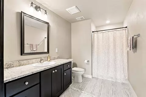Bath - 3455 E Rubyred Dr, Appleton, WI 54913 photo 3 of 3