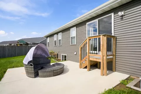 Exterior - 3455 E Rubyred Dr, Appleton, WI 54913 photo 3 of 5
