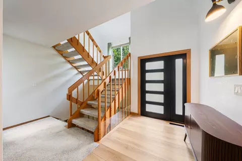 Entry Way - 1730 N Briarcliff Dr, Appleton, WI 54915 photo 1 of 3