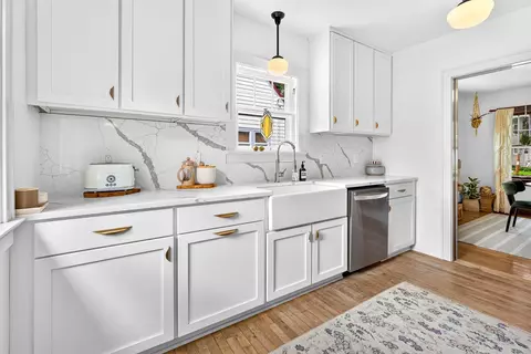 Kitchen - 425 E Circle St, Appleton, WI 54911 photo 2 of 4