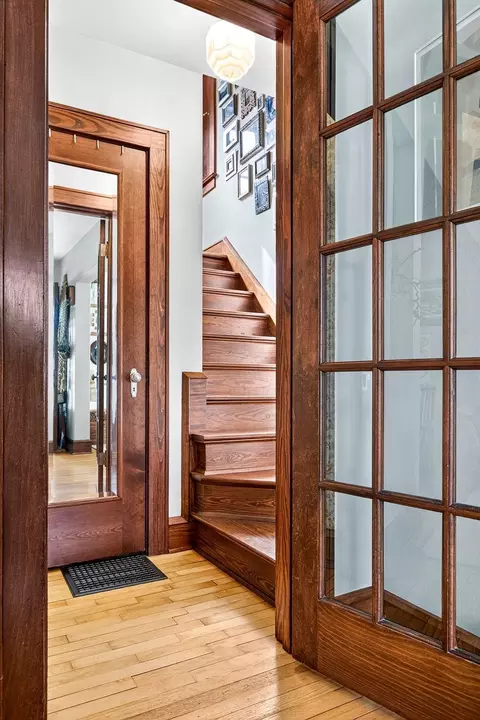 Entry Way - 425 E Circle St, Appleton, WI 54911 photo 7 of 12