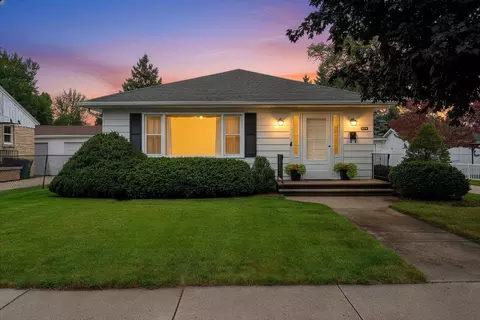 994 Roscoe St, Green Bay, WI 54304