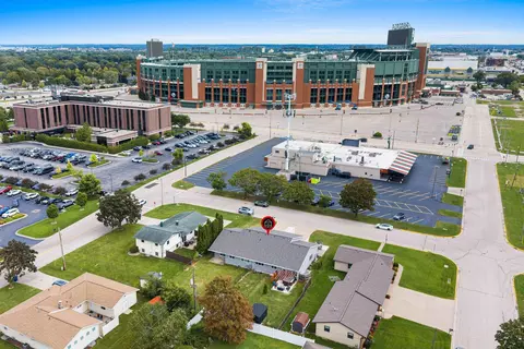 1992 True Ln, Green Bay, WI 54304