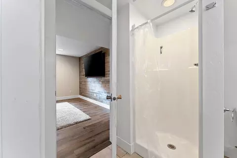 Bath - w5985 Sweet William Drive, Appleton, WI 54915 photo 4 of 4