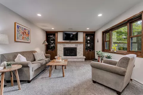 Living - 2317 W Applegate Dr, Appleton, WI 54914 photo 1 of 4