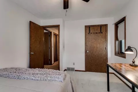 Bedroom - 2317 W Applegate Dr, Appleton, WI 54914 photo 9 of 9