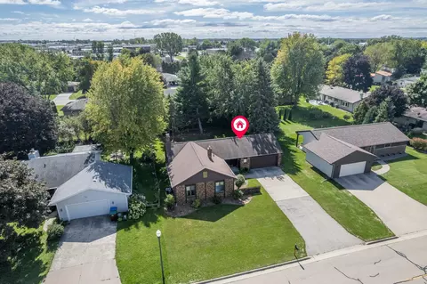 View/Area - 2317 W Applegate Dr, Appleton, WI 54914 photo 2 of 7