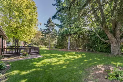 Exterior - 2317 W Applegate Dr, Appleton, WI 54914 photo 3 of 10