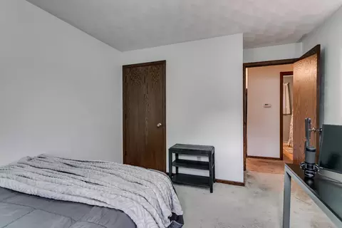 Bedroom - 2317 W Applegate Dr, Appleton, WI 54914 photo 6 of 9