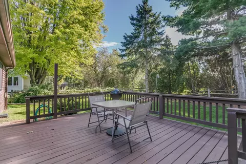 Exterior - 2317 W Applegate Dr, Appleton, WI 54914 photo 8 of 10
