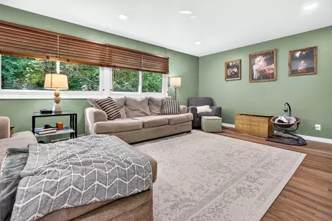 Living - 1730 W Edgewood Dr, Appleton, WI 54913 photo 1 of 2