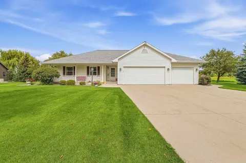 w5011 Valley Creek Road, Fond Du Lac, WI 54937
