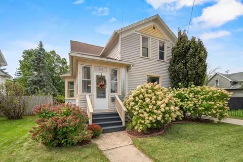 315 Van St, Neenah, WI 54956