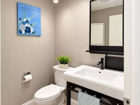 Bath - n164 Rogers Lane, Appleton, WI 54915 photo 1 of 5